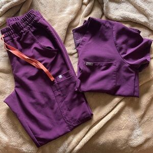 Figs purple jam scrub set!